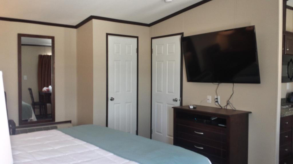 Instalodge Hotel And Suites Karnes City Екстер'єр фото